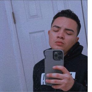 Meet your Posher, Carlos